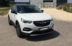 Potência diesel no Opel Grandland X 2.0 D